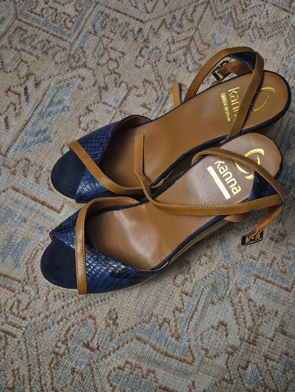 kanna Navy and Tan Slingback Sandals with Textured Front